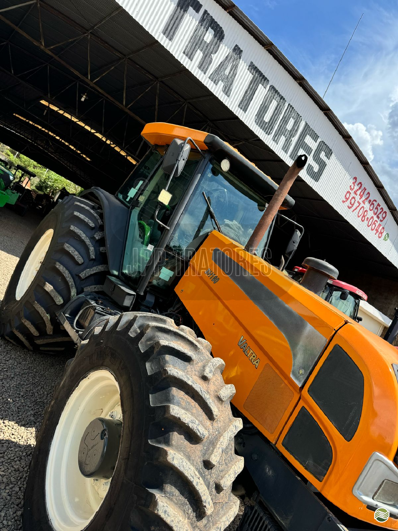 TRATOR VALTRA VALTRA BH 180 Tração 4x4 JPP Tratores MONTE ALTO SÃO PAULO SP